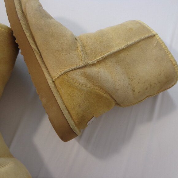 UGG Women's Classic Short II Boots Mustard Color Size 10 - Picture 7 of 8